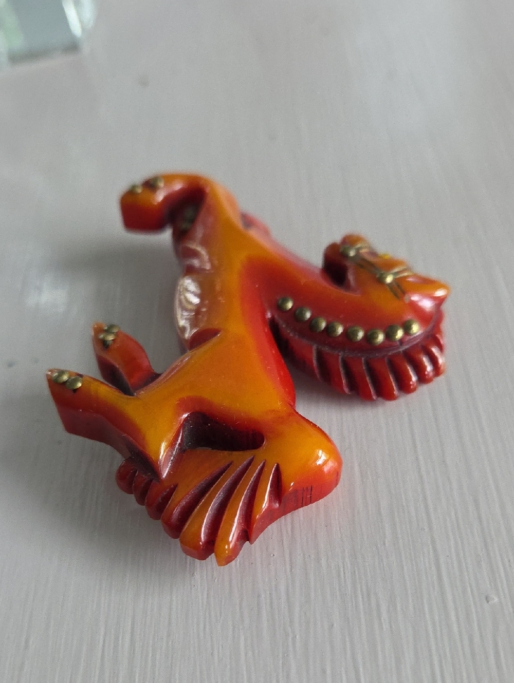 Bakelite Rust Orange Horse Pin Brooch - Picture 8 of 9